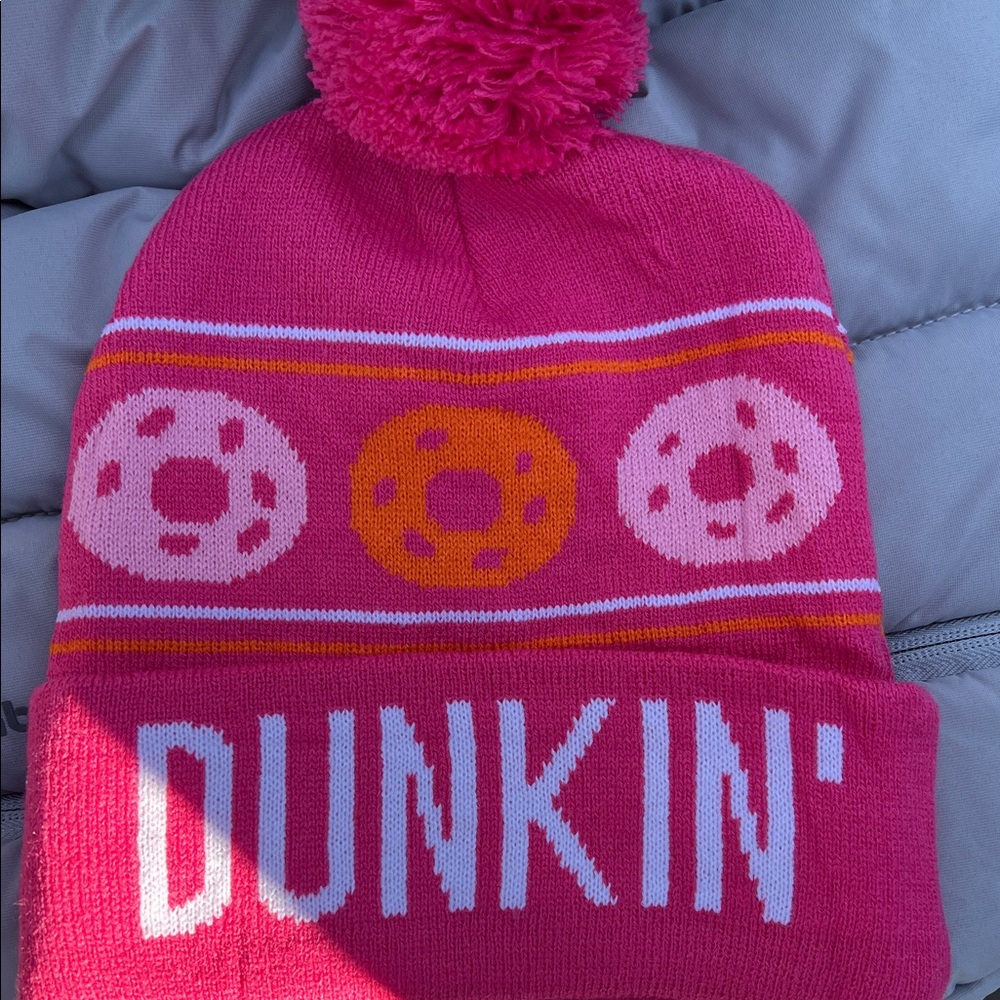 Dunkin’ Donuts Pompom beanie - one size